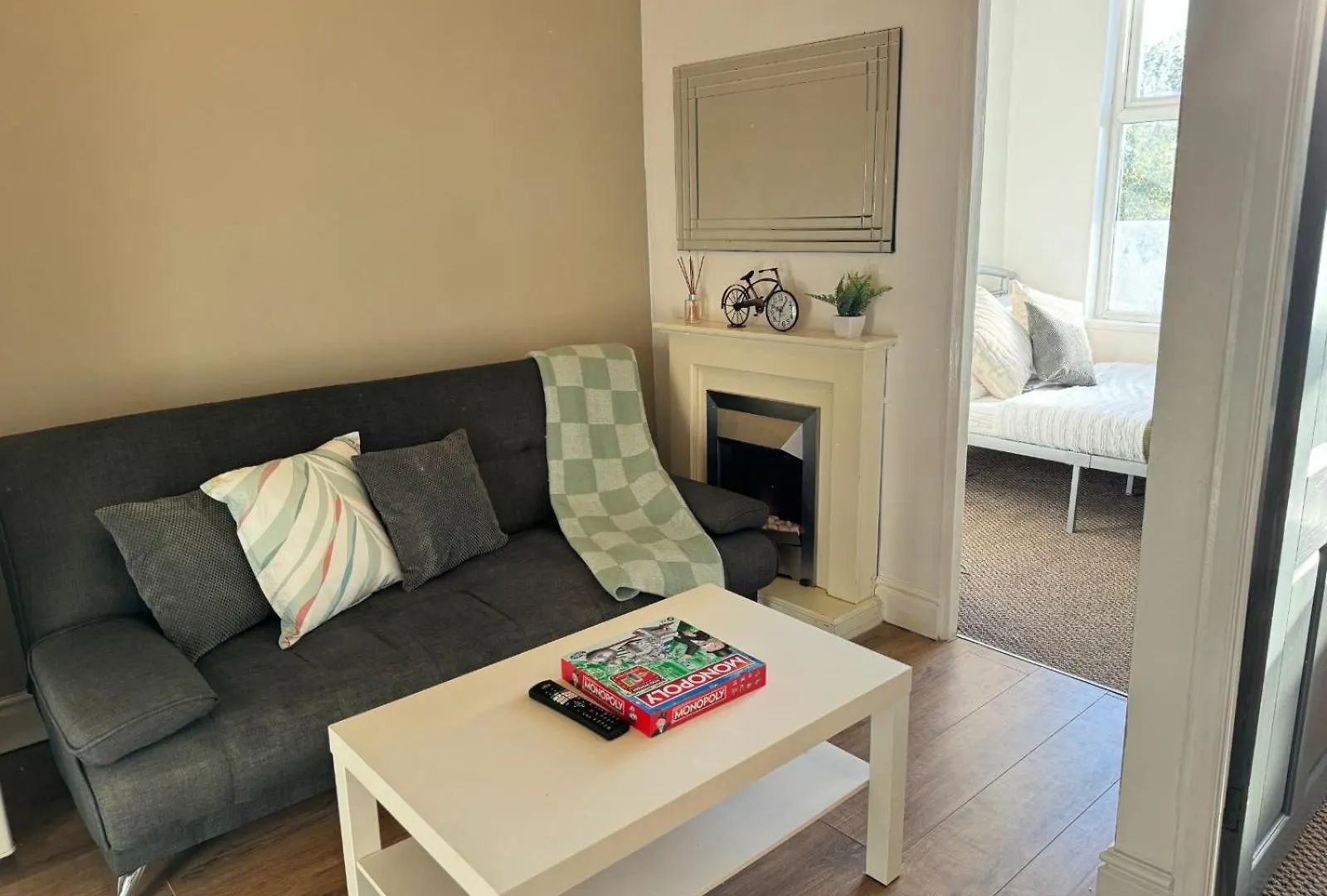 Spacious Family Haven Two Story 4 Bedroom Retreat Liverpool