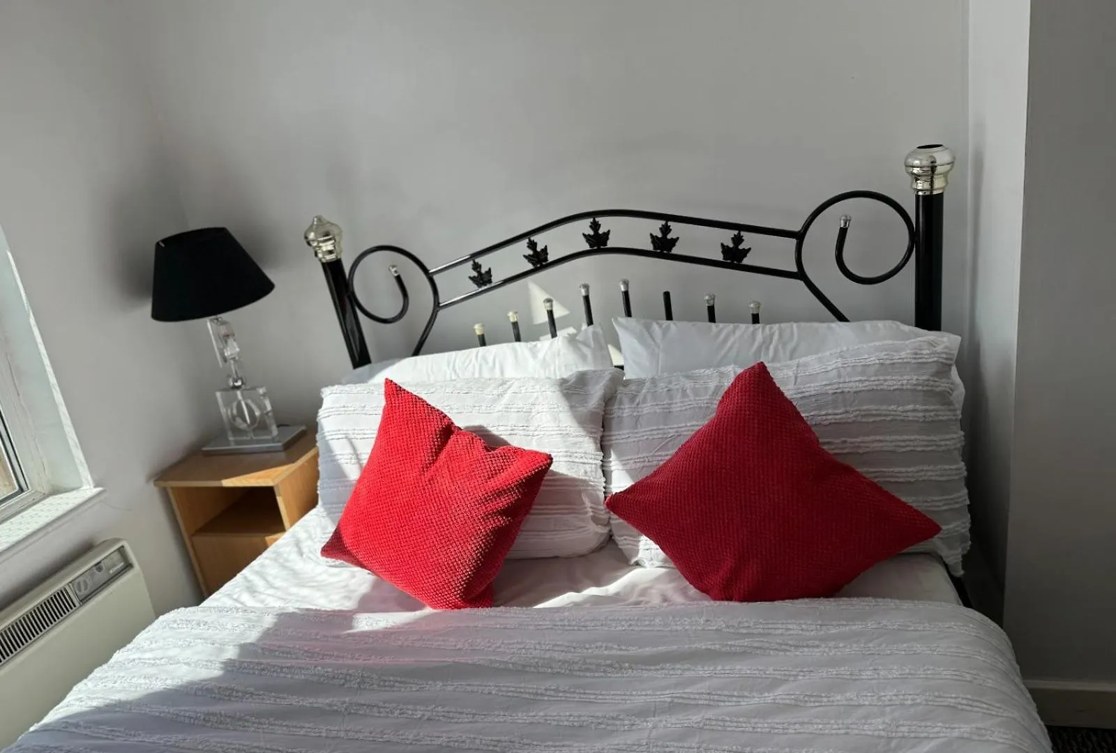Spacious Family Haven Two Story 4 Bedroom Retreat Liverpool