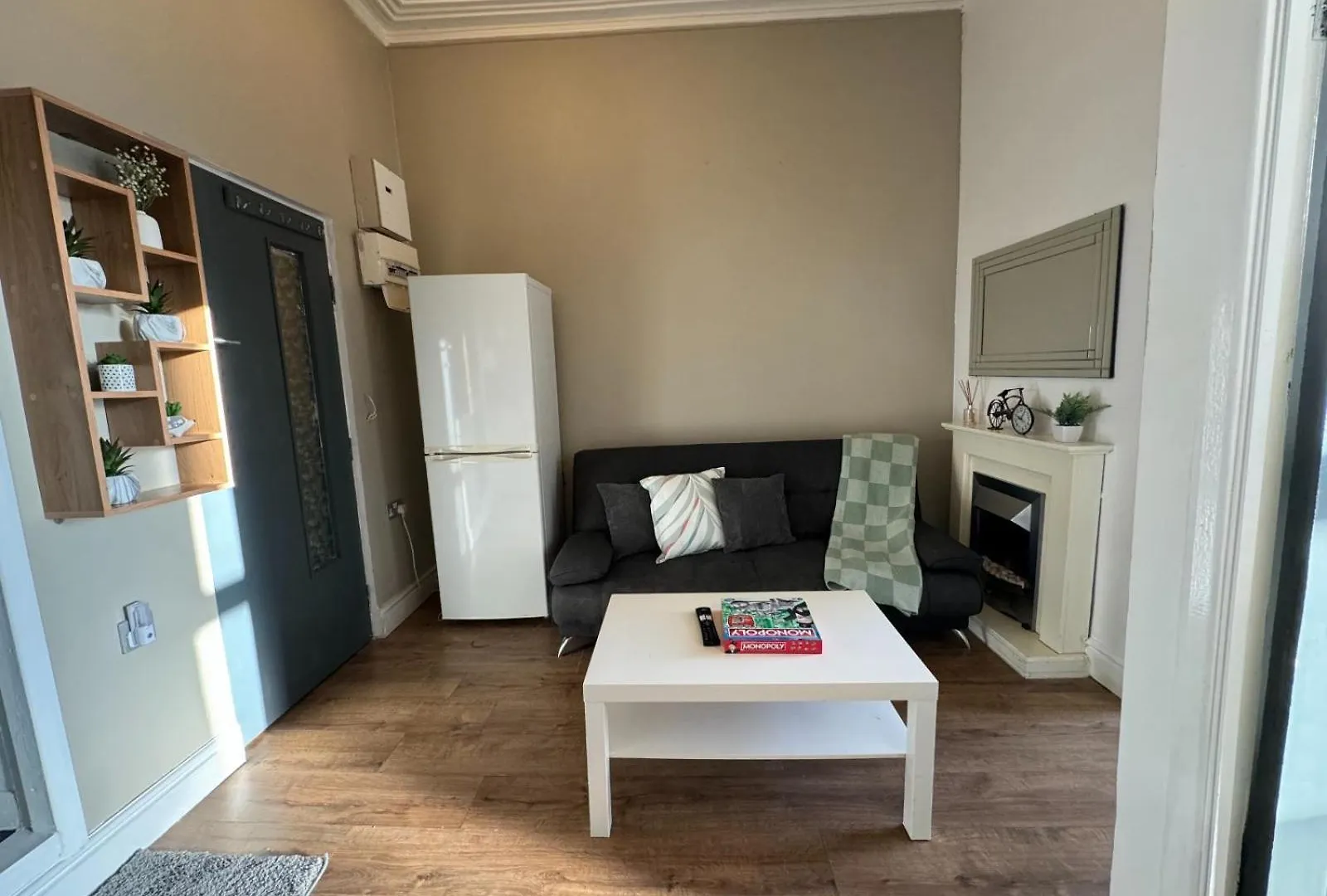 Spacious Family Haven Two Story 4 Bedroom Retreat Liverpool Holiday home